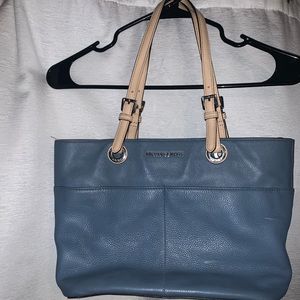 Purse /shoulder bag